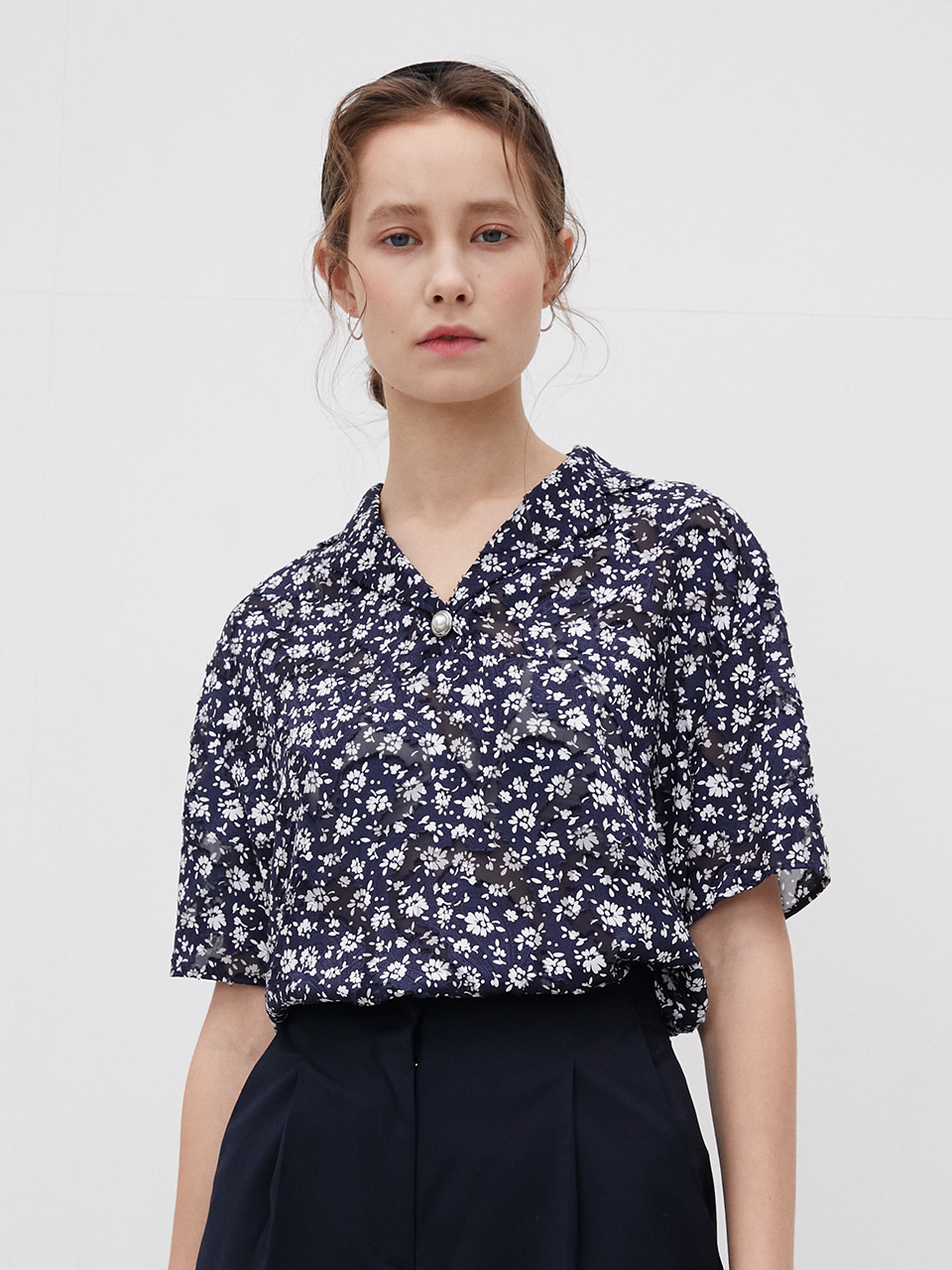 3R Flower See-through Lace Blouse